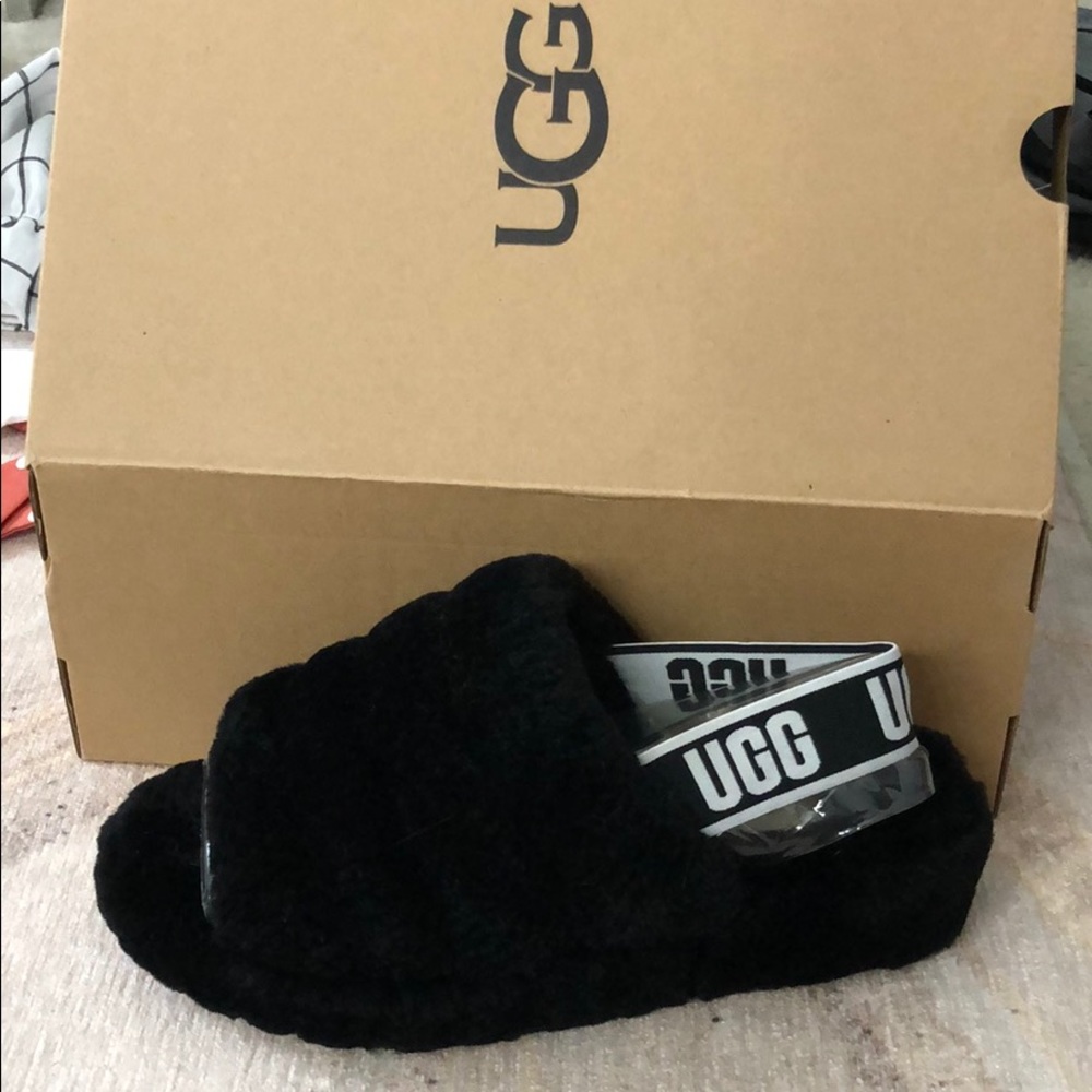 UGG fluffy yeah slide